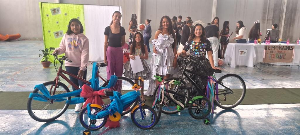 EMEF da Vila Universal promove concurso que une reciclagem e criatividade