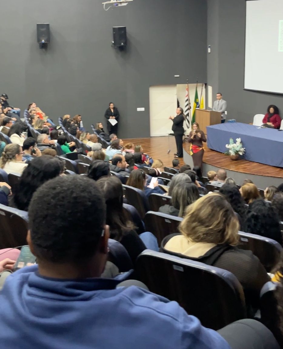 Educação de Barueri promove formatura do Programa ACT e fortalece apoio às famílias e cuidado na Primeira Infância